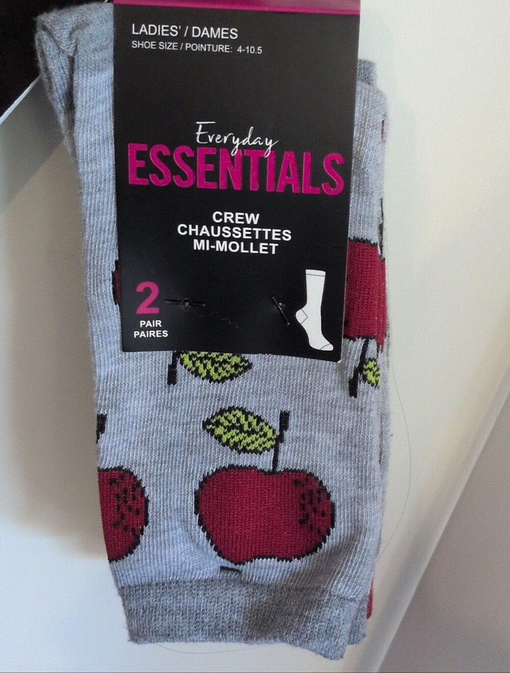 Adorable fall apple socks!